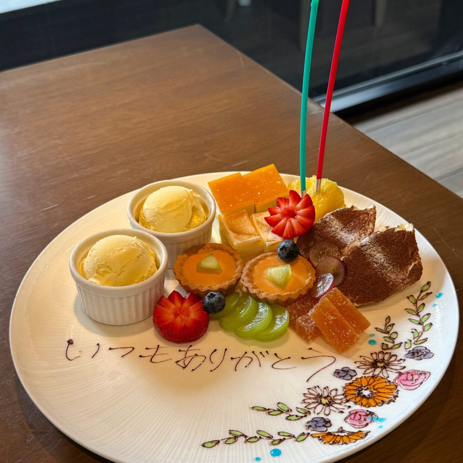【2026年】東京の推しプレート・推しカラーがある推し活カフェ25選♡推しの誕生日・記念日に - oshi☆hapi