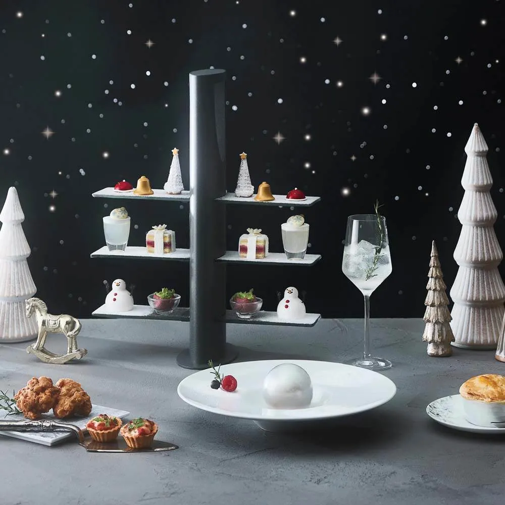 洗練された雪だるまのアフタヌーンティー