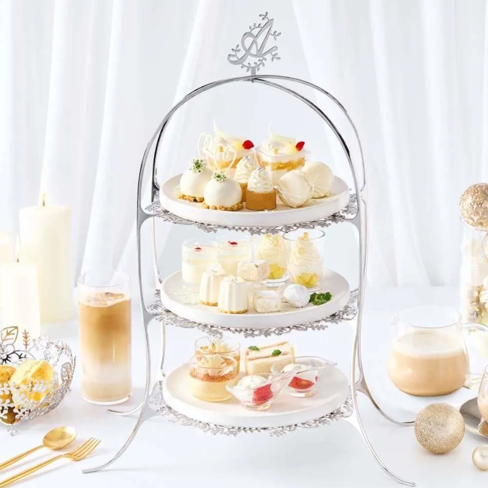 【表参道】アニヴェルセルカフェ｜白の美しさを味わうアフタヌーンティー【2025/12/20～2025/12/25】乾杯スパークリングワイン付きプラン