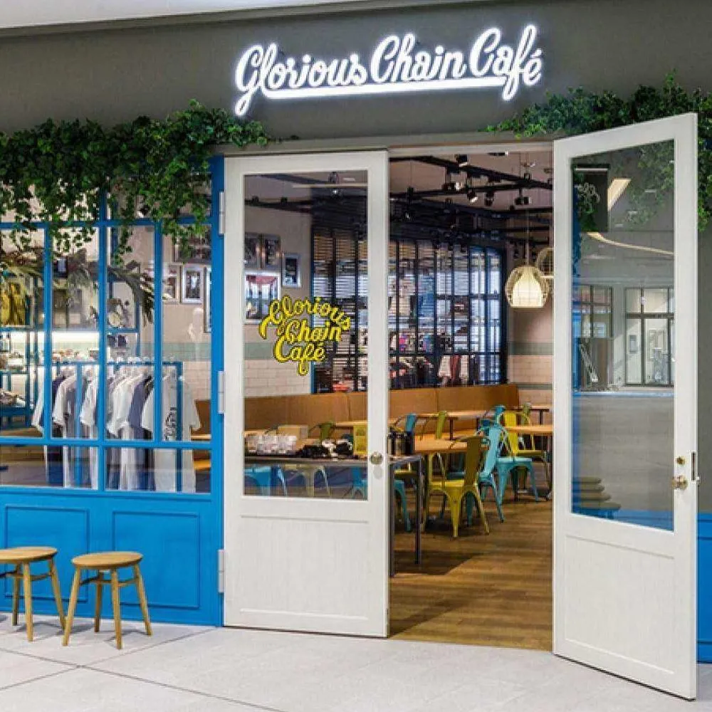 【鳥浜駅】グロリアスチェーンカフェ 横浜ベイサイド|推し色ドリンクアフヌン3時間 5000円