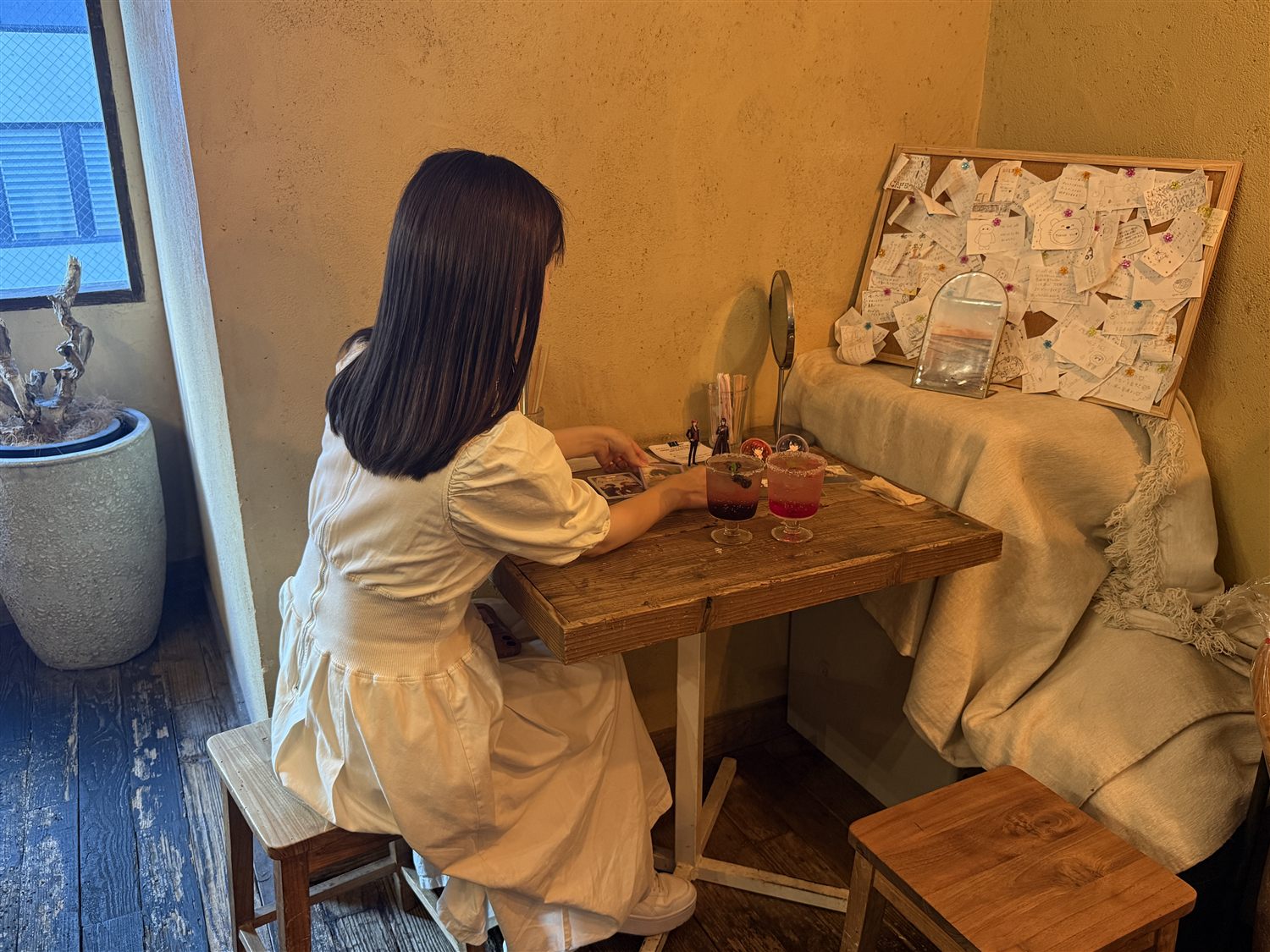 The3rd.Shibuya(ザサード シブヤ)のリゾート風の店内